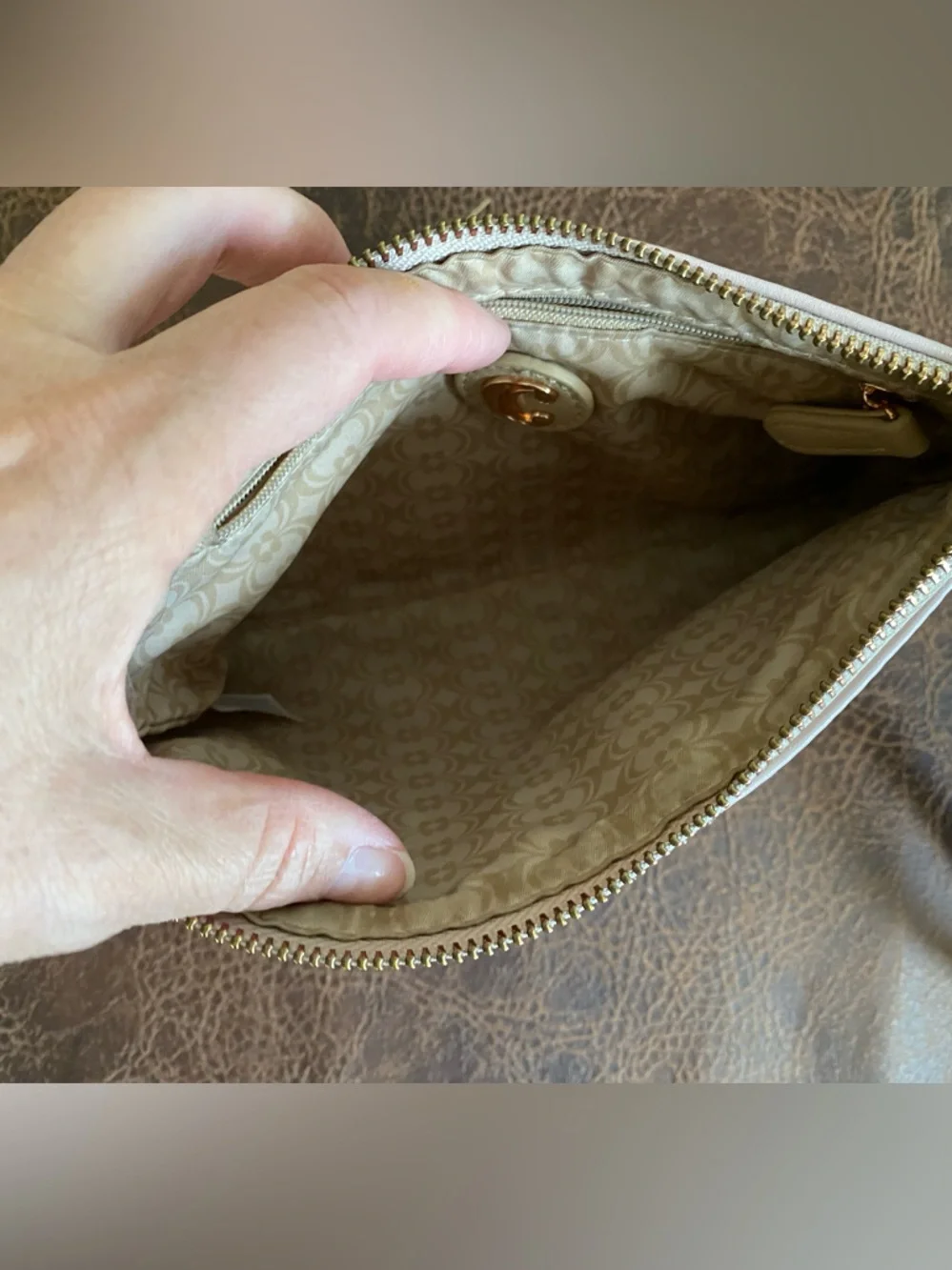 Charming Charlie Dusty Pink PurseWristlet Clutch - Minimalist Travel